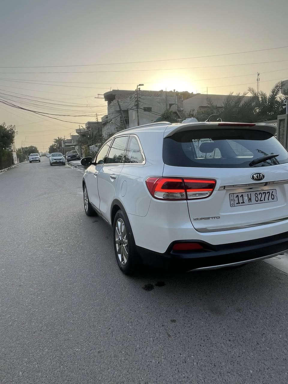 السلام عليكم
سورينتو 2016 (كويتي)

السيارة جاهزة من كلشي 

عليهة أدامة كاملة 

 محرك السيارة :v6 

مواصفات:

مواصفات الكويتي معروفة فوول عدا البانوراما

1-كشنات كهربائية تدفئة وتبريد 

2-سايد بريك كهربائي 

3-أوتو هولد

4- وضعيات قيادة (eco-sport)

5-حساسات أمامي وخلفي 

6-السيارة Awd +قفل أكسل 

7-بصمة عدد 2

8- صندوق ذكي يفتح عند الأقتراب +كهربائي 

9- أشارات ترحيبية عند الأقتراب 

10-مري شفط وأوتو مع الأشارات الترحيبية 

11-لايت ليد بلادي أمامي وخلفي 

12-ويل كروم حجم 19

13-رقم وهزة جديد 

14 شرط الفحص والتحويل 

السيارة ماشية 65 ألف قابل للزيادة السيارة بالواقع أحلى بهواي من الصور والسونار موجود بيهة شكم رصعة بسيطات وبارد گد أصبعين بخشم البنيد وين ميعجبك تفحص سونار تدلل السيارة بأسمي والتحويل مباشر 

السعر المطلوب : 227 وبيهة مجال قليل 

مكان السيارة : بعداد الزعفرانية

رقم الهاتف : ***********
