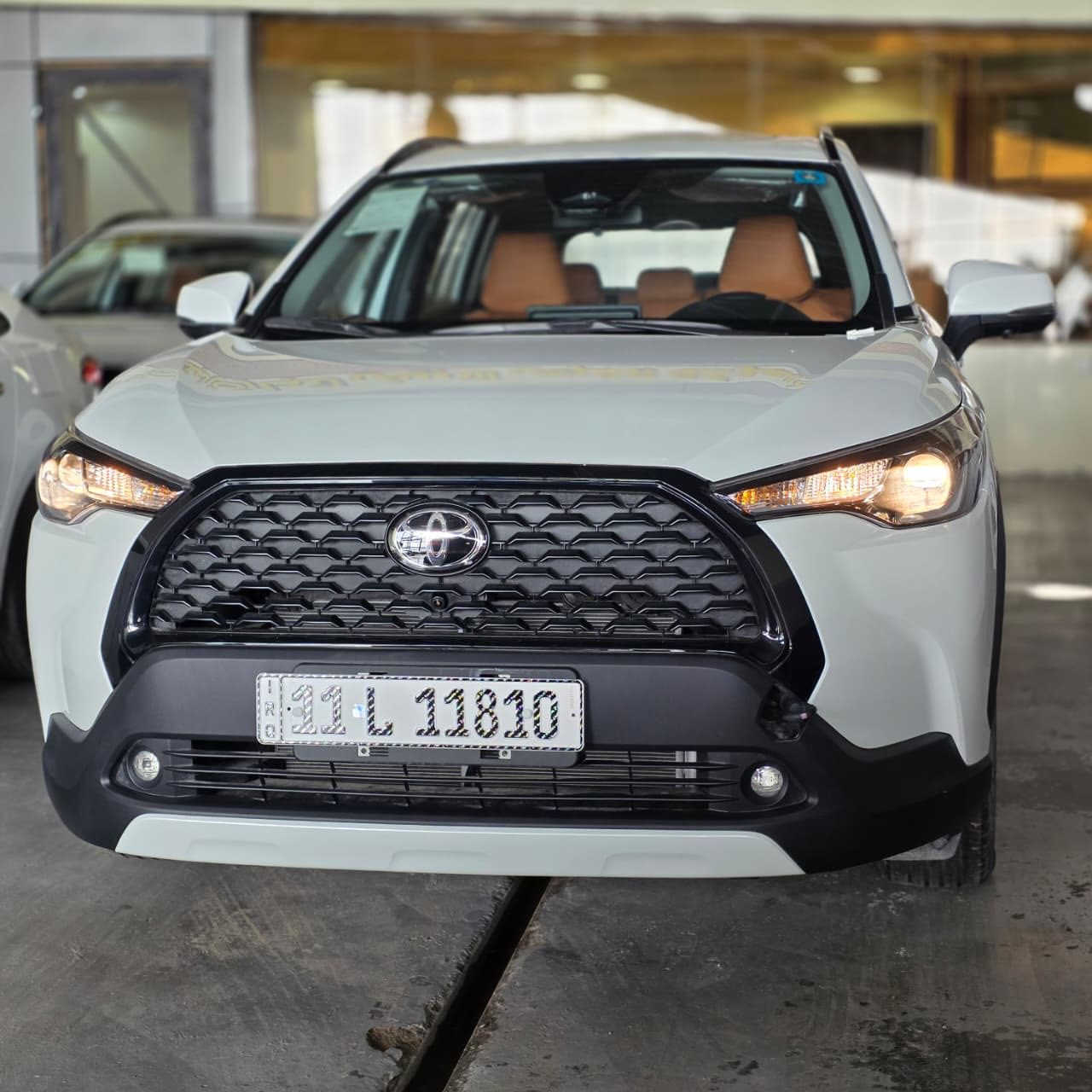 تويوتا كورلا كروس موديل 2025 / داخل قرميدي مقاعد ودشبول والأبواب طلب خاص بلادي  السعر 29 مليون و500الف دينار لوحات بغداد وسنوية
‼️🔥🔥المواصفات  :ياباني تجميع الصين
الأهم:✅ محرك 2000 سي سي – 4 سلندر هايبرد (صنع في اليابان)✅ دفع أمامي + ناقل حركة CVT✅ أربع كاميرات بزاوية 360 درجة لرؤية شاملة✅ جنوط قياس 17 إنش✅ مصابيح أمامية LED✅ دخول وتشغيل بصمة (عدد 2)✅ إشارات على المرايا الجانبية✅ تحكم كهربائي كامل بالنوافذ✅ مقعد السائق كهربائي + مقاعد جلد✅ تبريد أمامي وخلفي✅ فتحة سقف (سلايد) بانورامية✅ نظام مراقبة ضغط الإطارات TPMS✅ نظام رادار أمامي ومثبت سرعة✅ أنظمة سلامة متقدمة:• نظام تحذير التصادم الأمامي• نظام التوقف التلقائي• نظام تحذير الخروج من المسار• نظام البقاء داخل المسار✅ بلوجكترات + نظام ABS✅ منافذ USB-C
شركة الفرس ألأبيض لتجارة السيارات 🚗
☎***********
☎***********
 بغداد مدينة معارض البياع -الشارع المميز-مقابل كراج البياع 📍
لاستفسار يرجى الاتصال على الرقم:
☎***********
☎***********
