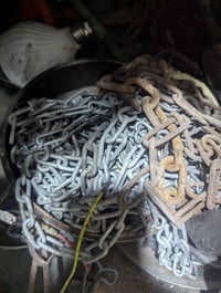 سناسل • متوفر