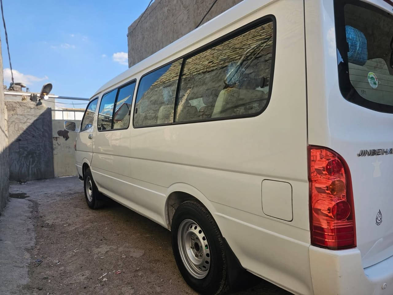 سلام عليكم جني اجوان 2015 سياره مكفوله كفاله عامه عله وضع الشركه ماشيه 124 دوشمه كشنات تنته كاعيه تخم تاير جديد شاشه ايباد سنويه جديده 2031 بسمي رقم بغداد ***********
