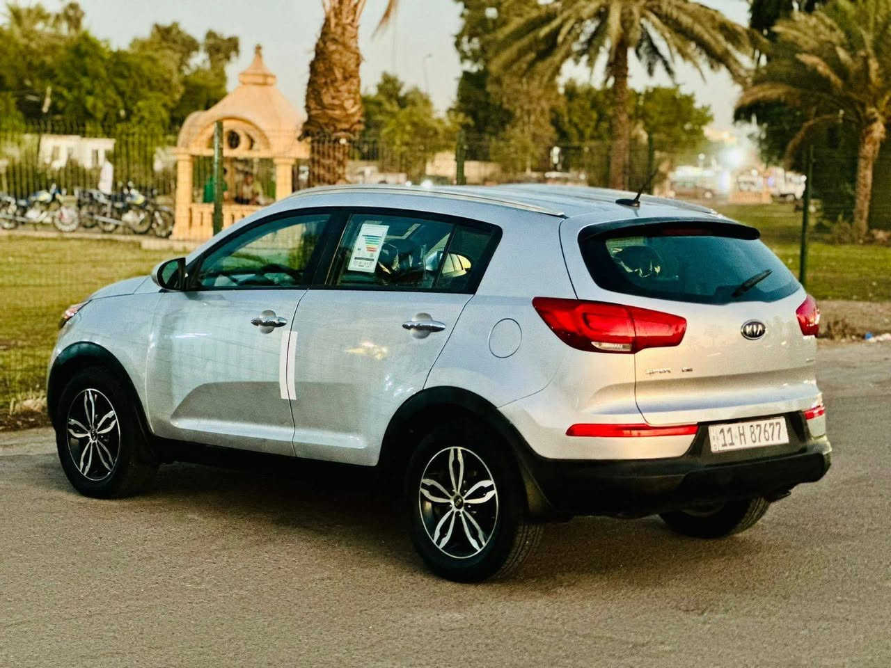 كيا سبورتج 2016 وارد أمريكي نص فول سعر 124 وبيه مجال جاهزة من كل النواحي 
 حادثهة بنيد وباب بدون دواخل 
 رقم بغداد انكليزي  سنوية وهزة جديدة 
 نضام الايكو اقتصادي - مثبت سرعة - مانع انزلاق 
 تحكم ستيرن جهتين + شاشة اندرويد 
 كير فول + أوتوماتيك و عادي 
 بغداد الامين ***********
