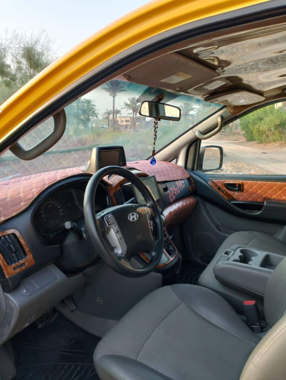 السلاام علايكم ستاركس للبيع موديل ١١ سيارة كفاله عامه  السعر  مكلف بل النشر. ***********
