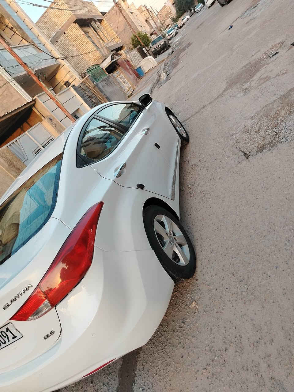 اسلام عليكم النترا للبيع موديل 2012 خليجي بصمة داخل جلد  مكينه2000دوش كير داخل تبريد مكفوله تخم تاير جديد بيها دعاميات صبغ وهلال تكشير فقط سعرها ١١٠ قفل بدون عمله مكان سياره حي العامل ***********
