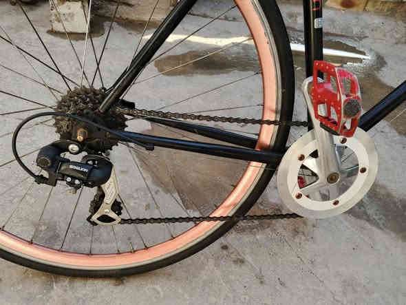 للبيع مكاني بوم الشام قرب القوس ماعرف سعره اجاني هديه وريد ابيعه ***********
