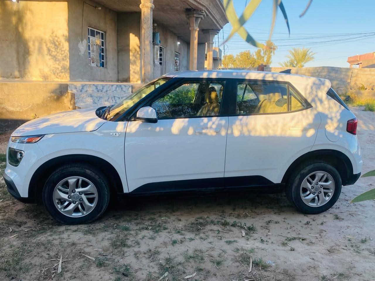 اسلام عليكم سياره هونداي ڤينو للبيع ويرهم مراوس حسب القناعه موديل 2021 وارد أمريكي محرك 4سلندر قتصاديه فول وتحويل فورن رقم بغداد دولي السياره جديده نضيفه حساسات وره وجدام وبل صفاح وتبريد و تدفئى وكامره خلفيه وتحكم بل ستيرن للستفسار اتصال *********** أبو دحام الجبوري
