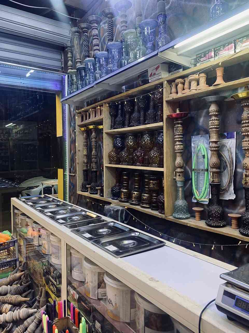 محل اراكيل للبيع لعدم التفرغ موقع المحل موصل 17 تموز
الشراي يتصل ***********
