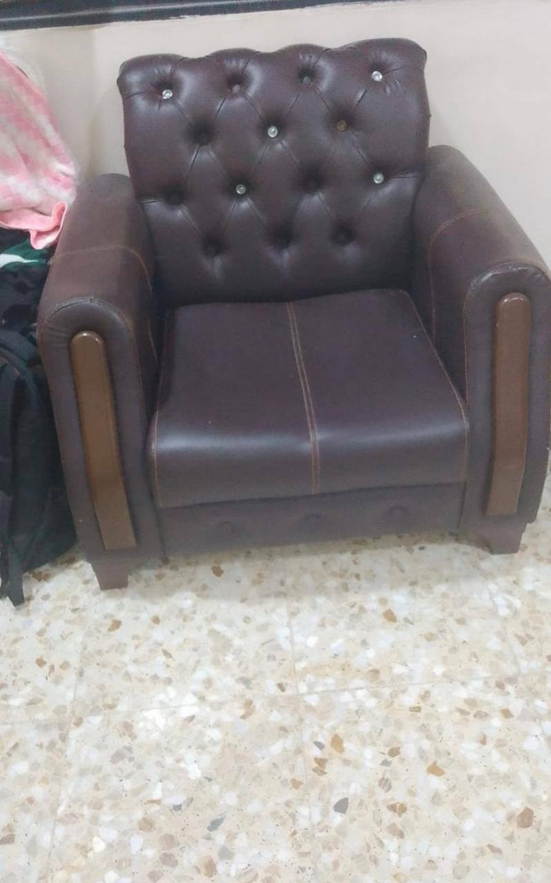 مكتب للبيع مكاني بغداد منصور جديد ممستعمل بنايلون سعره ٣ملاين


**إذا كنت صاحب هذا الإعلان وتريد حذفه لأي سبب، رجاءا أرسل رسالة إلى الدعم الفني**