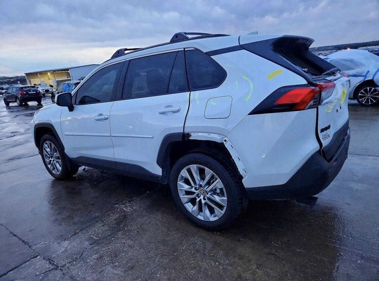 🤍بسم الله على بركة الله 🤍
مزاد السيارة :🚗 تويوتا رافور  XLE 2025 
الضرر : كما موضح بالصور المرفقة
تاريخ المزاد :: الخميس  2026/3/26

سعر السيارة :: يحدد في  المزاد 🔒
للمزايدة ولشراء السيارة :: الحضور الى المكتب 💁🏻
مدة الوصول من 50 الى 90 يوم  🚢
عمولة المكتب 200 دولار فقط 
يتم تخليص السيارة عن طريق  المكتب 📑 

الفرع ألاول ألانبار الفلوجة مجاور مطعم حجي حسين 
وليد:***********
يوسف:***********

العنوان الفرع الثاني 
✅رمادي ✅
✅شارع عشرين✅
✅مقابل مطعم كباب الساطور✅
للأستفسار الاتصال على الرقم التالي او مراسلة الصفحة📱
غيث ***********

أوقات الدوام من الاحد إلى الجمعة ⏳
من 4:00 عصرآ  الى 10:30 مساءآ 🕓 

‏#IAAI #iaai 
‏#COPART #copart
#العراق #الفلوجة#الرمادي 
#سيارات
#مزاد_السيارات_الوارد_الامريكي
#مزادات_السيارات #الوارد_الأمر
