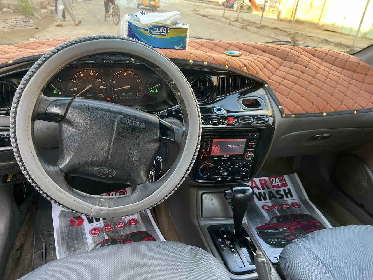 السلام عليكم 
سياره دايو لكنزه موديل 2000 
مكينه ٢٠٠٠ لا تبخير ولا تنقيص وناعمه
كير اوتوماتيك جاهز ( مكينه وكير بلادي )
رقم بغداد أنكليزي بسمي سنويه ل ٢٠٣١ جديده
هزه جديده كهربائيات كلهه شغاله مكاني بغداد 
الشراي يتصل *********** السعر ٣٧
