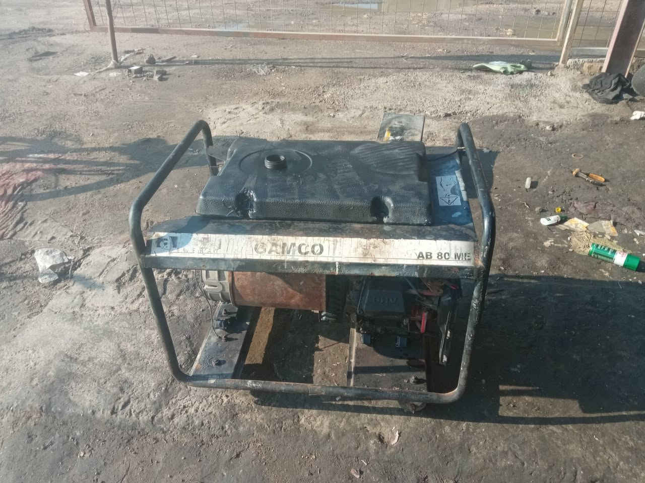 للبيع مولد بانزين جاهزه لاتنقيص ولا تبخير راس توليد 8 كيفي 32 امبير الاستفسار الاتصال <***********>
