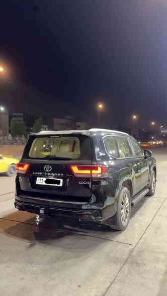 سلام عليكم ♥️
لاندكروز GXRمديل 2022 ساز توين تيربو
 كفاله عامه سياره فقط (براغي البنيد مفتوحة ) وعندي سونار
3 شاشات تطبيق 
مغلفة PPF بلكامل ♥️
مكينة كير كفالة 
  ماشيه 58 الف 
  رقم بغداد بسمي  
مكانه بغداد البنوك
 السعر 630 ورقة 🔥 
رقم الهاتف ***********
