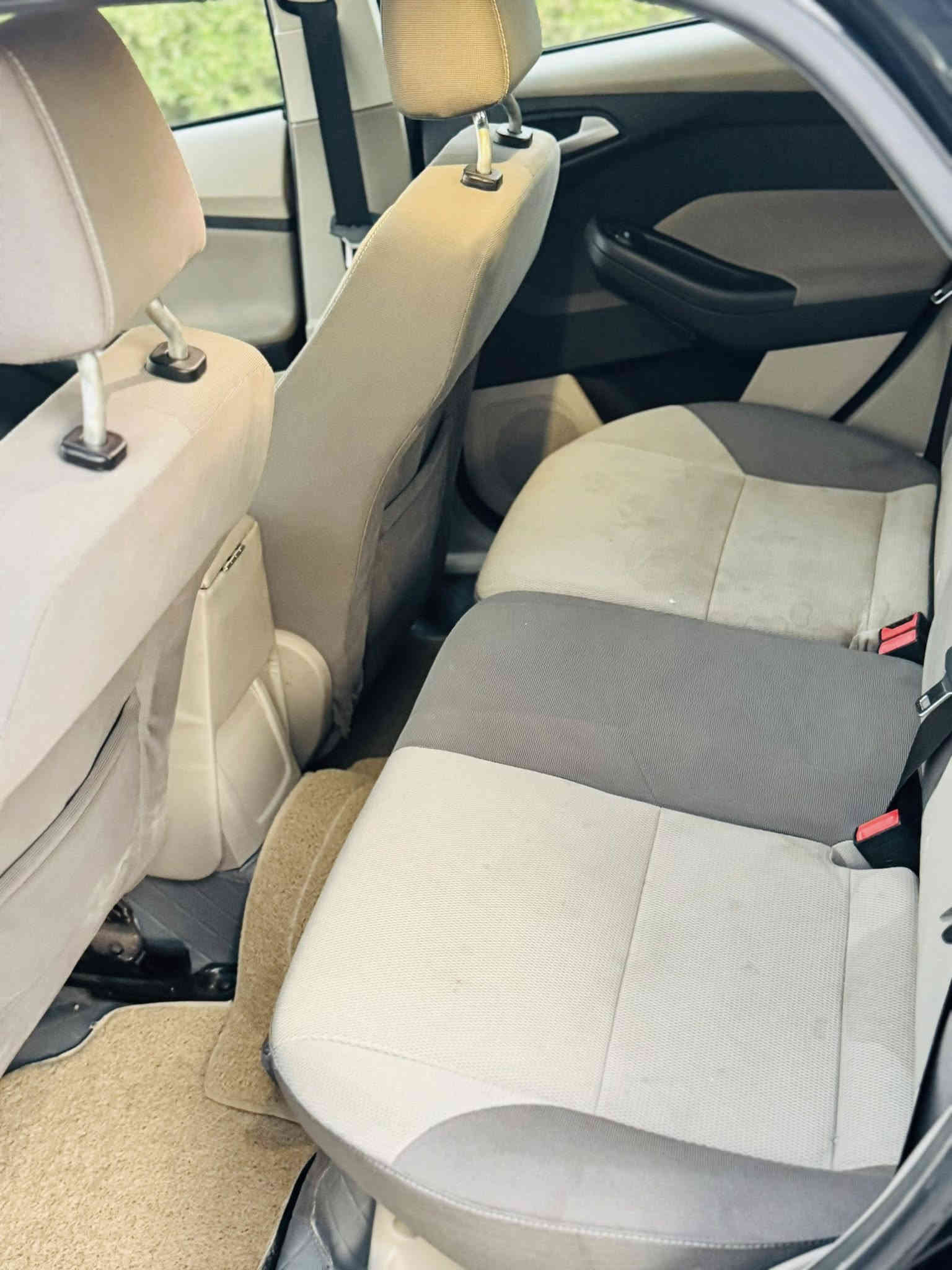 السَلٱمٌ عـَلـْيگمّ اخوان 
سعر( 93 )ورقه
للاتصال ***********
فورد فوكس 2014 خليجي شركه نيڤا 
ماشيه 80 الف كيلو بحالة الوكاله 
كفاله من ظرب والصبغ وتبديل كزاز سياره
محرك 4 سلندو بدون توربو المرغوب 
حجم محرك 2000
دواخل عسلي 
 تبريد ثلج
سقف اسلايت (الفتحه)
كامره 
حساس 
تحكم استيرن 
اي بي اس
كير محرك شرط
تخم تايرات جديد
صدر امامي خلفي جديد
‏كهربائيات—كله شغال -
شرط سياره جاهزه
شرط تحويل او غرامه سياره بسمنه
رقم سليمانيه جديد 
رقم وسنويه جديده. لحد 2028
عنوان ديالي خانقين ✅
