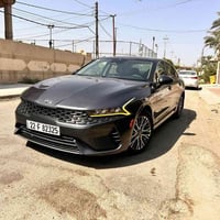 للبيع كيا K5 موديل 2021 أمريكي محرك 1600 تيربو رقم أربيل  المواصفات: •...