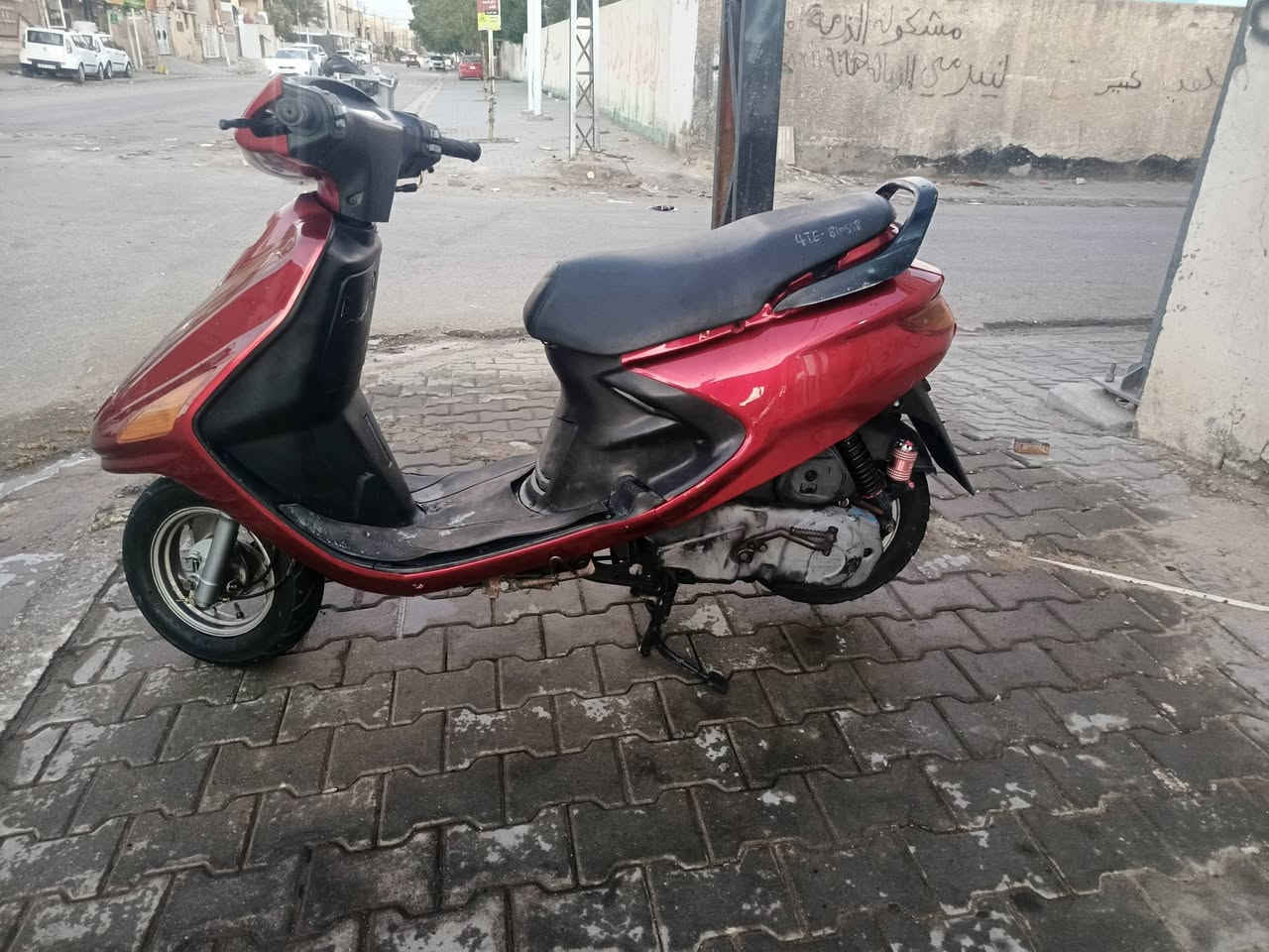 سلام عليكم فراشة نثيه محرك ماكس140 حاويه كفاله عامه نكره سلف كلها شغال مكاني نجف حي الغري السعر خاص ***********
