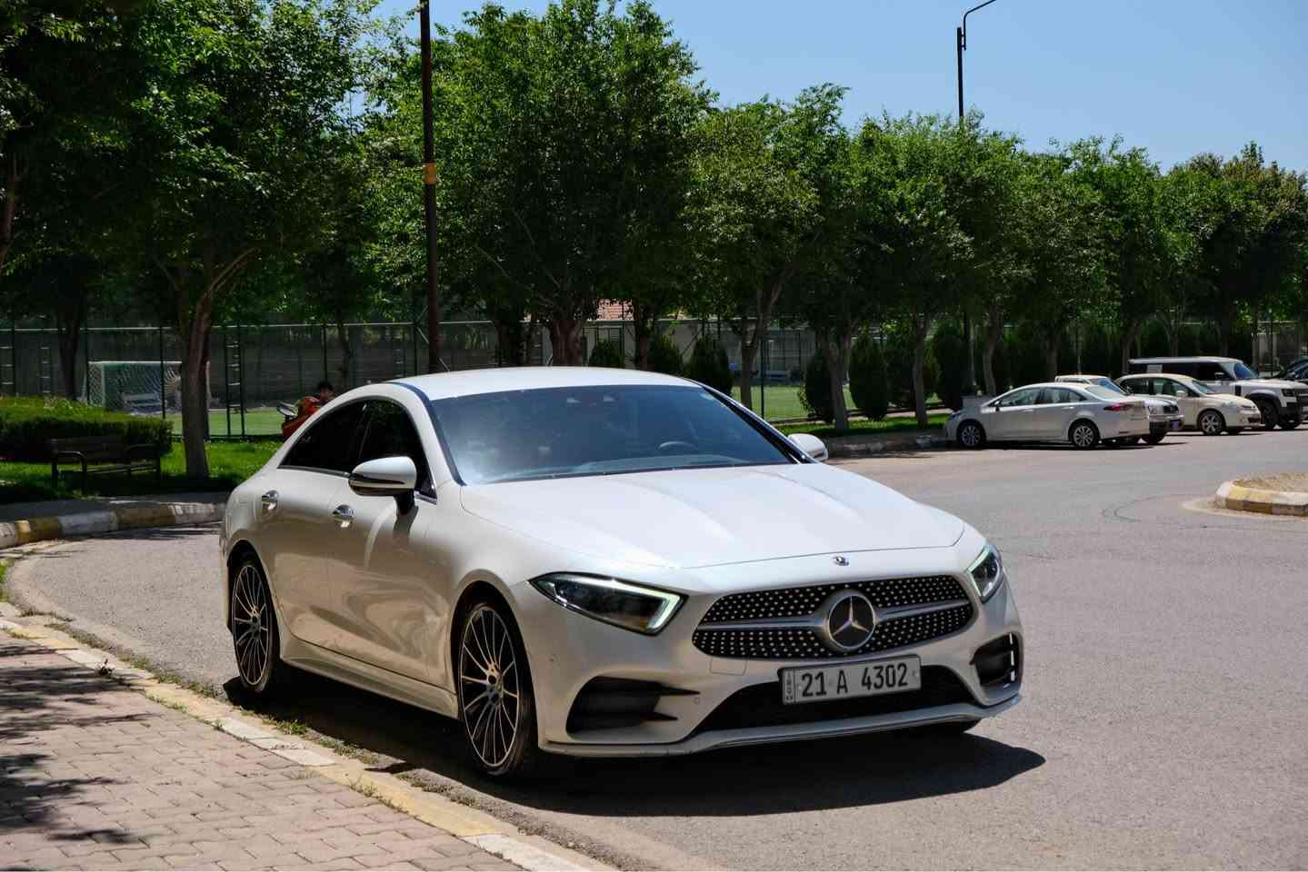 کوردی/ عەرەبی
Mercedes CLS 450 2020 
* سەیارەکە وارد ئەلمانی دوو سویچە  
* شەش بستۆنی تۆربۆ (v6 tourbo)
* ماوەی رۆشتنەکەی ٥٥ هەزار 
* مواسفات (داتاشۆ/بەسمە/حاسەی ٣٦٠ دەرەجە/رادار پێشو دوا/ لایتی داینامیکauto/ کامێرا / لیدی ناو داشبل ٦٤ مۆد / auto start-stop/ تەحدید سورعە/راداری لاتەنیشت /کوشن خەزن /کوشن مەساج / کوشن سارد و گەرم /ویلی ٢٠/شحن وایەرلیس/ دەبل ماوس ……زۆرمواسەفاتی تر 
* سەیارەکە بێ بۆیاخ بێساردە هیچی پێوە نیە
* سەنەوی تازەیە بەناوی خۆمەوەیە کتابی جام رەشی لەگەلە ٪٨٠ 
* شوێن :سلێمانی 
* ژت:***********
* وتس اپ:***********

‎للبيع Mercedes Cls450 2020
3000cc دبل توربو🚀🚀
‎5كامرات
‎داتا شو
‎اوتو بارك  
‎دبل ماوس
‎جنطه كهرباء
‎شاحن وايرلس
‎لايتات مالتي بيم
‎كشنات كهرباء (4وضعيات تحكم) 
‎كشنات تدفئة وتبريد
‎رادار امامي 
‎رادار خلفي
‎نقطه عمياء
‎تحديد مسار
‎حساس امامي وخلفي 
‎داخل الوان 64 لون
‎لايتات زينون داينمك  
‎ ماشيه 98 الف كيلومتر
‎ويل 20 اصلي 
‎وبعد بيها هواي مواصفات معروفه 
‎السياره وارد  الماني مكفول كفالة عام بدون صبغ بدون بارد سياره بها بصمتين بلادي
‎مكانها السليمانيه
‎للاستفسار:[***********] السليمانية, العراق
