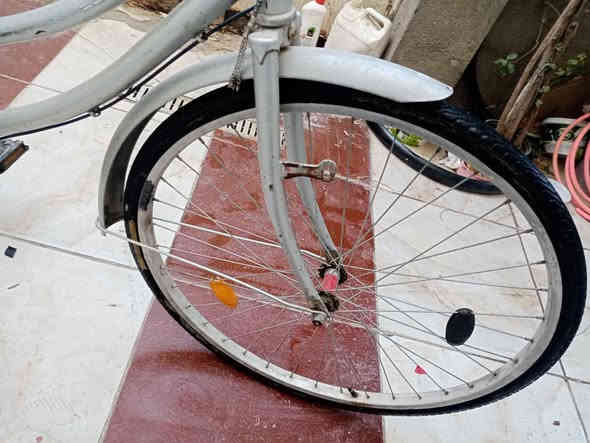 50وبي مجال الرقم *************العنوان ناصريه حي الحكيم قرب مطعم الحوراء ناصرية
