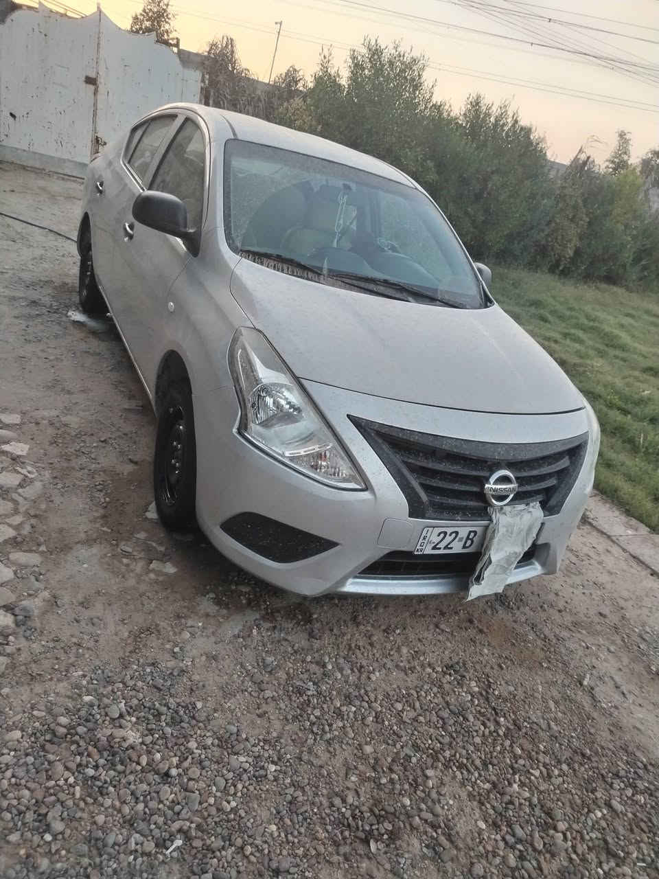 سلام عليكم صاحب الكروب ادمن  للبيع  سياره صني هندي بليته زركه رقم اربيك دولي بسمي لون سلفر موديل 2019 مداور ثاني يوم تبريد ثلج حداديه فول سياره بيها جاملق امامي صبق اثر شخوط بندود دواخل  ومعجون سونار وباقي كفاله سبانه مامدوده عليها مكاني سريع الغزاليه  سعر  97 وبيها مجال حك جيه ***********
