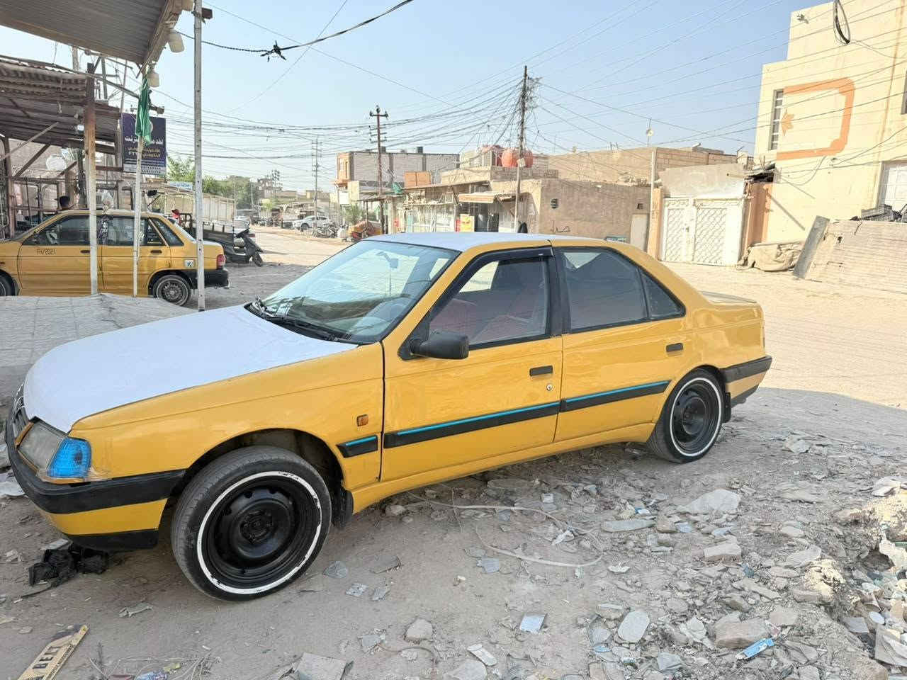 سلام عليكم بيجو 405 موديل 2010 كلشي مصوره  ومكينه كير نعمه من الله حداديه نضيفه تبريد عايز بطل ضربه قويه ماكو دواير معمره سعرها 28 ومجال بسيط عليها 6ورقات ينزلن من سعرها عنوان نجف ***********
