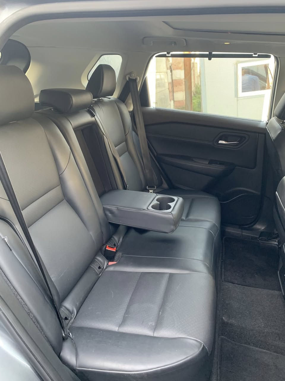 للبيع نيسان NISSAN ROGUE
موديل 2023
لون ( نفطي )
سيارة فول مواصفات SV بانوراما
سيارة مرقم ( رقم سليمانية )
محرك 1500 توربو
ويل كب بلادي
جنطه بصمه
‏ABS بريك
تحكمات ستيرن حاكيه إتصال بلوتوث
سماعات بالتكم
تبريد مركزي
تچوه اماميه خلفيه دوشمه كشنات
بصمه تشغيل وبيبان
لايت عدسه ولددد وزنون
العداد 34000 ك
صبغ قطعتين باب سائق وجاملغ الامامي جهه سائق
بدون دواخل نهائي
يرباك فقط تكمه من جهه سائق،،
عنوان - بغداد لا استفسار
***********
