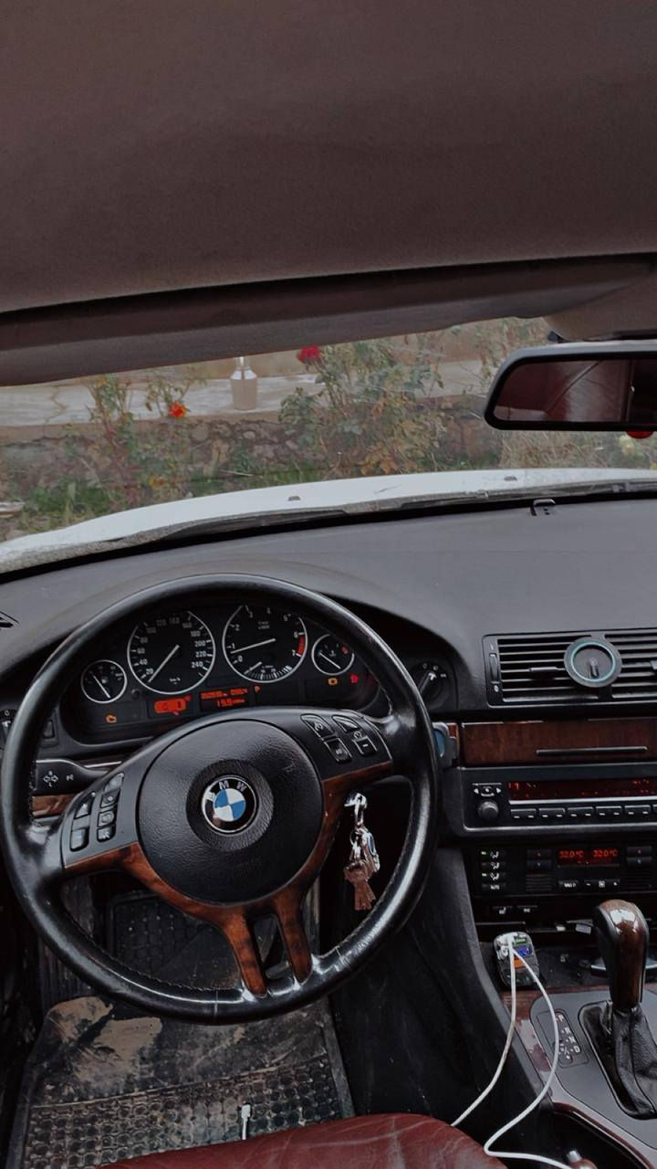 مكلف بلنشر
للبيع بي ام صقر ادوات موديل 2002 دبل فانوس 6 سلندر داخل احمر كير محرك صدر تايرات تبريد كلها شرط السعر 63 وبيها مجال ويرهم مراوس ***********
