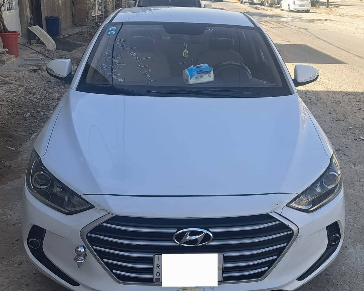 السلام عليكم
للبيع هونداي النترا 2017 خليجي 1600 دوش اقتصادية
رقم بغداد بسمي
ماشيه 70 الف 
بيهى طخه بل جاملغ الخلفي عكس السايق موضحه بل صوره 
اشاير مري
تخم تاير جديد
تبريد قطعتين 
شاشة +كامرة  
كير ومحرك كفالة عامة
السعر 130،،،، مكاني بغداد مدينت الصدر  ممتواجد عل فيس هاذ رقمي *********** بغداد, العراق
