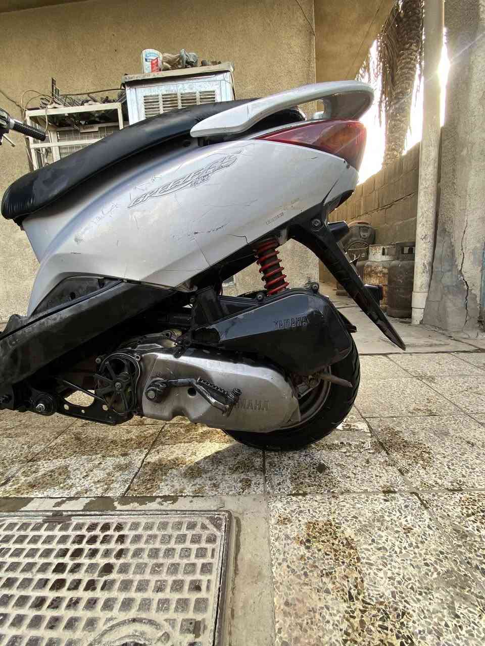 السلام عليكم
دراجه بريز للبيع مكينه مفتوحه مابيها اي نقوصات 

سلف هندر كهربائيات كلها شغاله 

مكاني بغداد حي الاعلام 

رقمي (***********) موجود واتساب فقط
