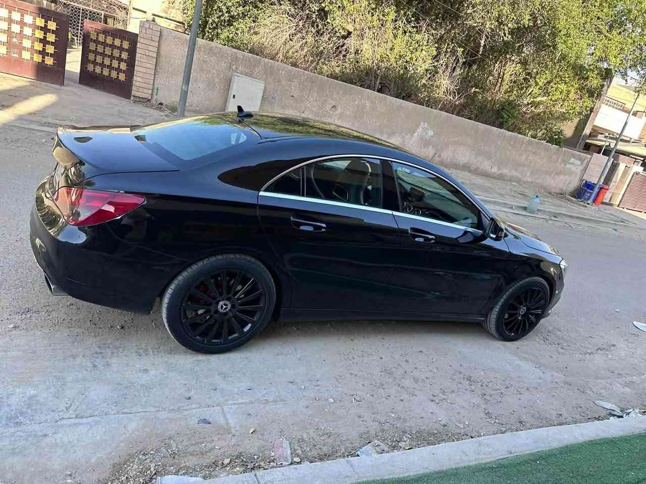 مارسيدس موديل 2016  CLA250
بيع او مراوس 
تقرير سرقه ومفتوحات بدون صبغ السيارة  من دعامية لدعاميه بشرط حتى البارد والتكحيل
ماشيه 154
السعر 145 ورقه وبيها مجال للشراي 
محرك كير صدر كفالة وضع الشركة 
مرقم دهوك ب اسمي تريد تحويل او وكالة 
بلعافية ع الياخذها 
مكاني بغداد حي العدل 
رقم صاحب سيارة ***********
