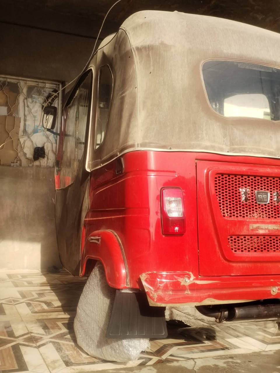 اسلام
عليكم تكتك للبيع موديل 2023 محافظة ميسان بيهه بس ضربه بارد شهر 11 تكتك أوراق سعر 9750 وبيهه مجال  ***********
