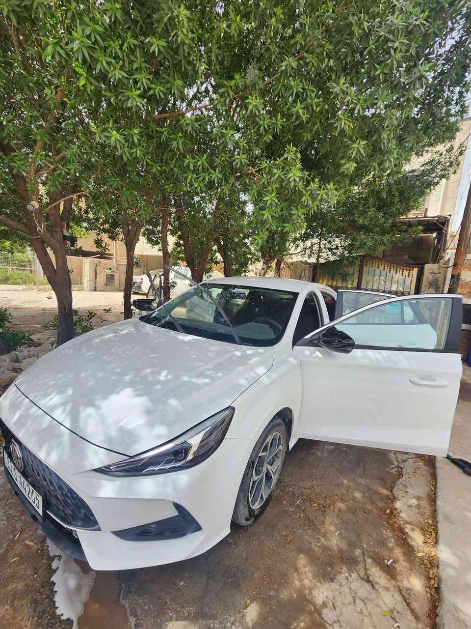 همكلف بلنشر للبيع mggt موديل الصنع 2025طالعه من الشركه ماشيه ١٦ الف بس بعده بحاله الشركه داخل لونين السعر ١٣٥ قفل قفل ولسوك كلشي اني هذا سعري لان من شركه مكاني بغداد الاتصال ***********
