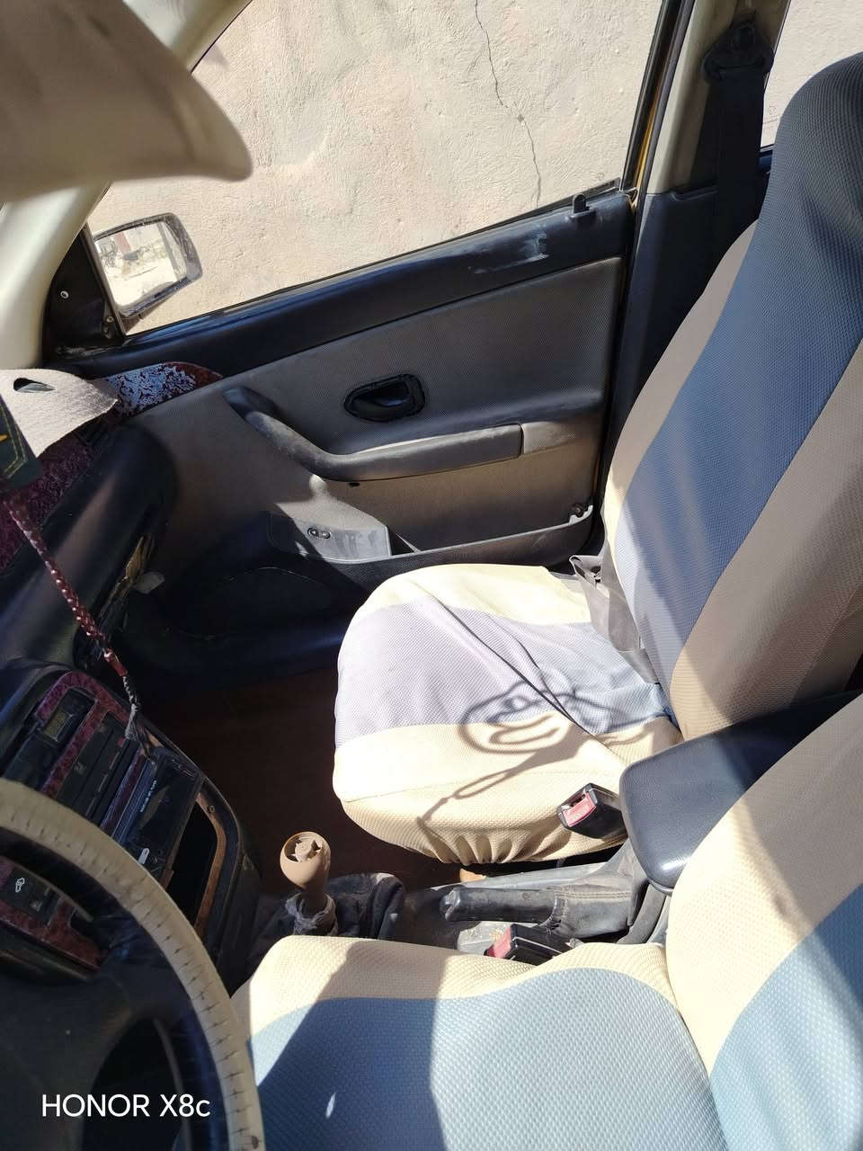 ***********
