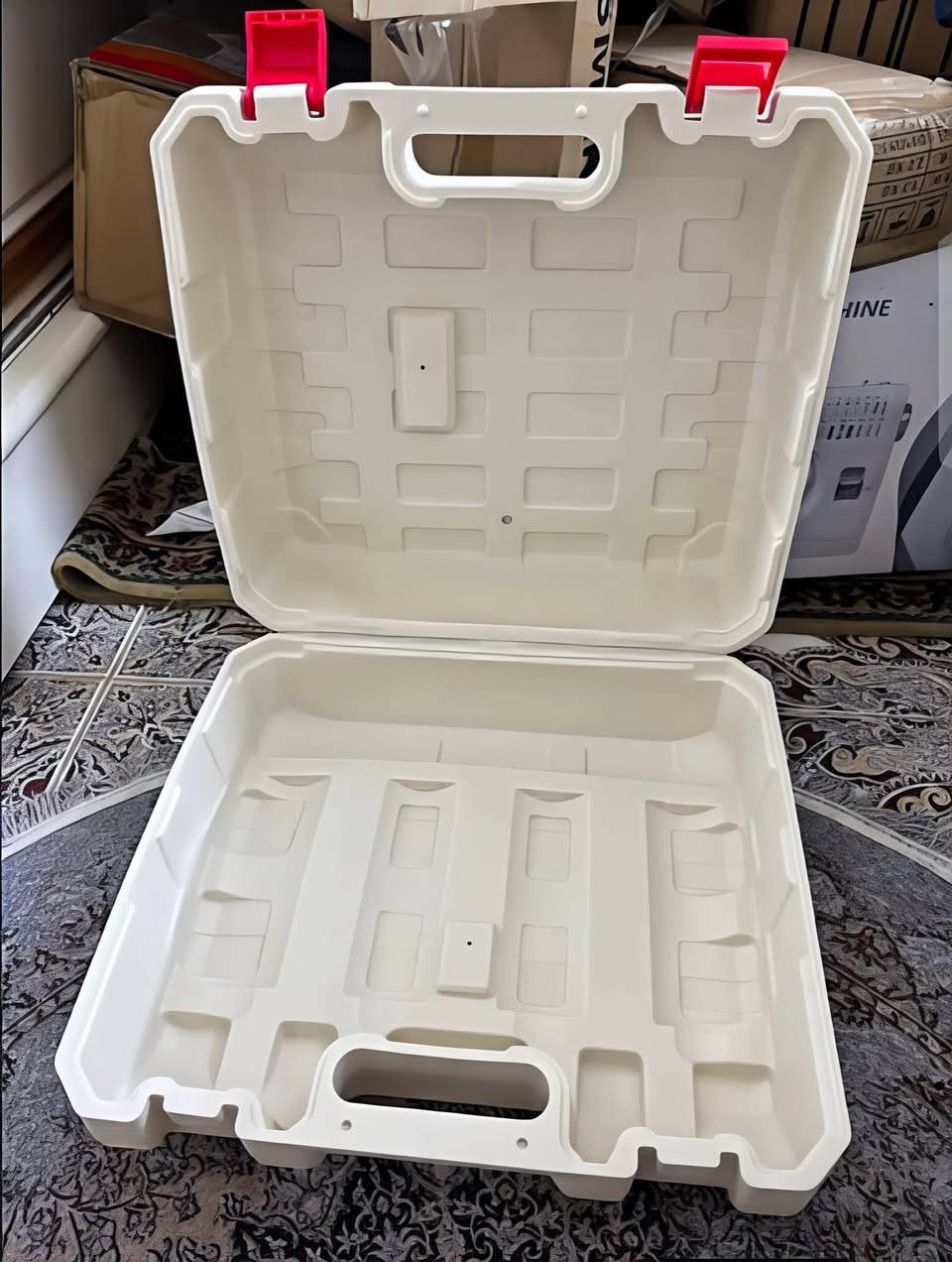 السلام عليكم
يالله توفرت بضاعه تخبل من طبلات كراسي تخيم خيم والخ.. 
الحجز ***********1
