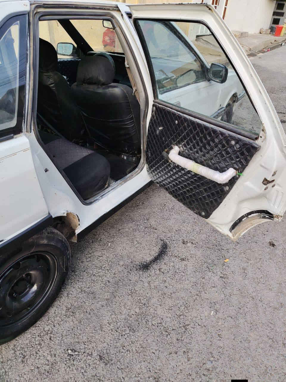 بسم الله توكلنا على الله سياره بلاش وين اهل الرعاية والكسبه سياره بلاش 
سيارة رينو نضيفه موديل 92 للبيع كير و محرك شرط  قطاره بل بانزين رقم نينوى أخضر شرط التحويل بسمك ما عليه أي قرامات الجوم تحكم كهرباء اضويته دشبوله كله شقاله  طخم تاير جديد باتري جديد السعر مليون العنوان موصل الجانب الايسر ***********
