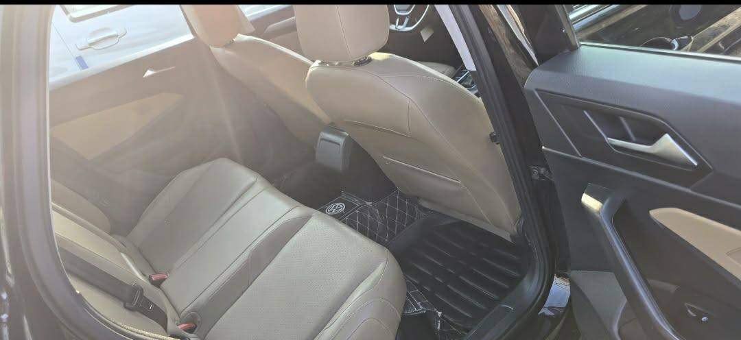 السلام عليكم
فولكس واكن جيتا 2019 رقم بغداد انكليزي بأسمي حادثه بالصور ماشيه ١٨٩ مكينه ١٤٠٠تيربو فول مواصفات بصمه تشغيل بنوراما تحكمات ستيرن شاشه حساسات كشنات جلد مكينه وكير وحداديه كفاله وتبريد ثلج  السعر ١٣٥ وبيه مجال 
مكاني الديوانيه قضاء عفك


**إذا كنت صاحب هذا الإعلان وتريد حذفه لأي سبب، رجاءا أرسل رسالة إلى الدعم الفني**