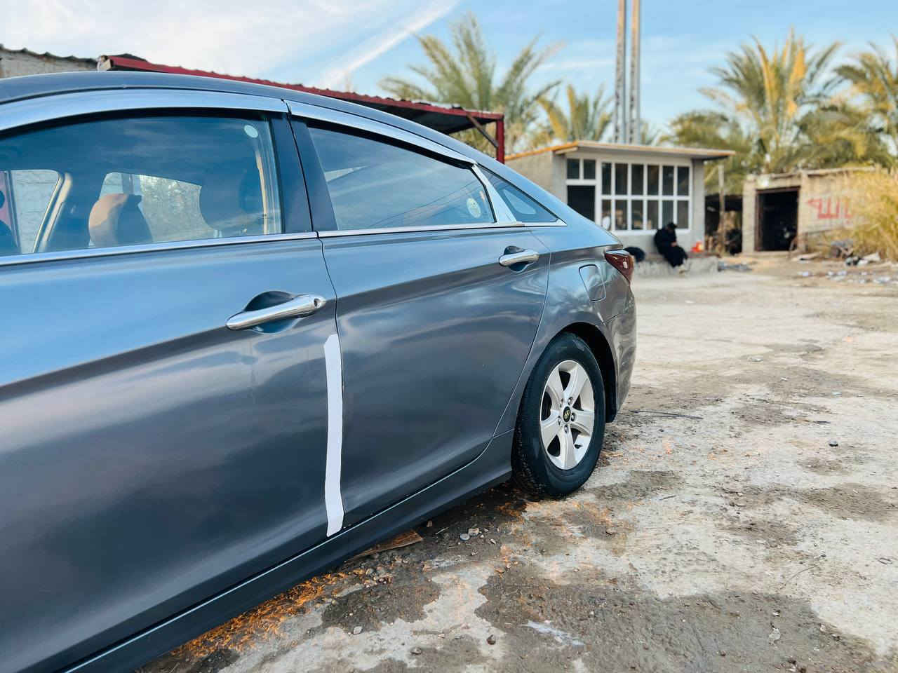 السلام عليكم:
سوناتا موديل 2011.رقم كربلاء دولي.. 
هزه جديده لغاية 2030 بسمي تحويل مباشر... 
بيها مكانات صبغ ابيع احزام بدون دواخل.... 
السعر 90 مع المجال /***********.....
السكن بابل / الهاشميه
