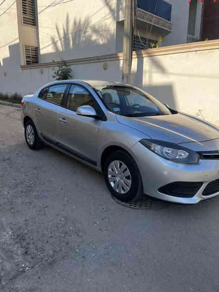 السلام عليكم رينو فلاونز  سياره مكفوله ماشيه 60 سعر 85 عنوان بغداد ***********
