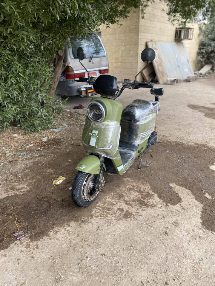 السلام عليكم 
دراجه R900 
موديل 2025
دراجه نضيفه كلش 
الملف 1600
الأستفسار
***********
***********
التواجد واتساب ع هذن الرقمين
السعر 500 و بيها مجال
المكان البصره شط العرب الچباسي  قرب مدرسه البيارق.
