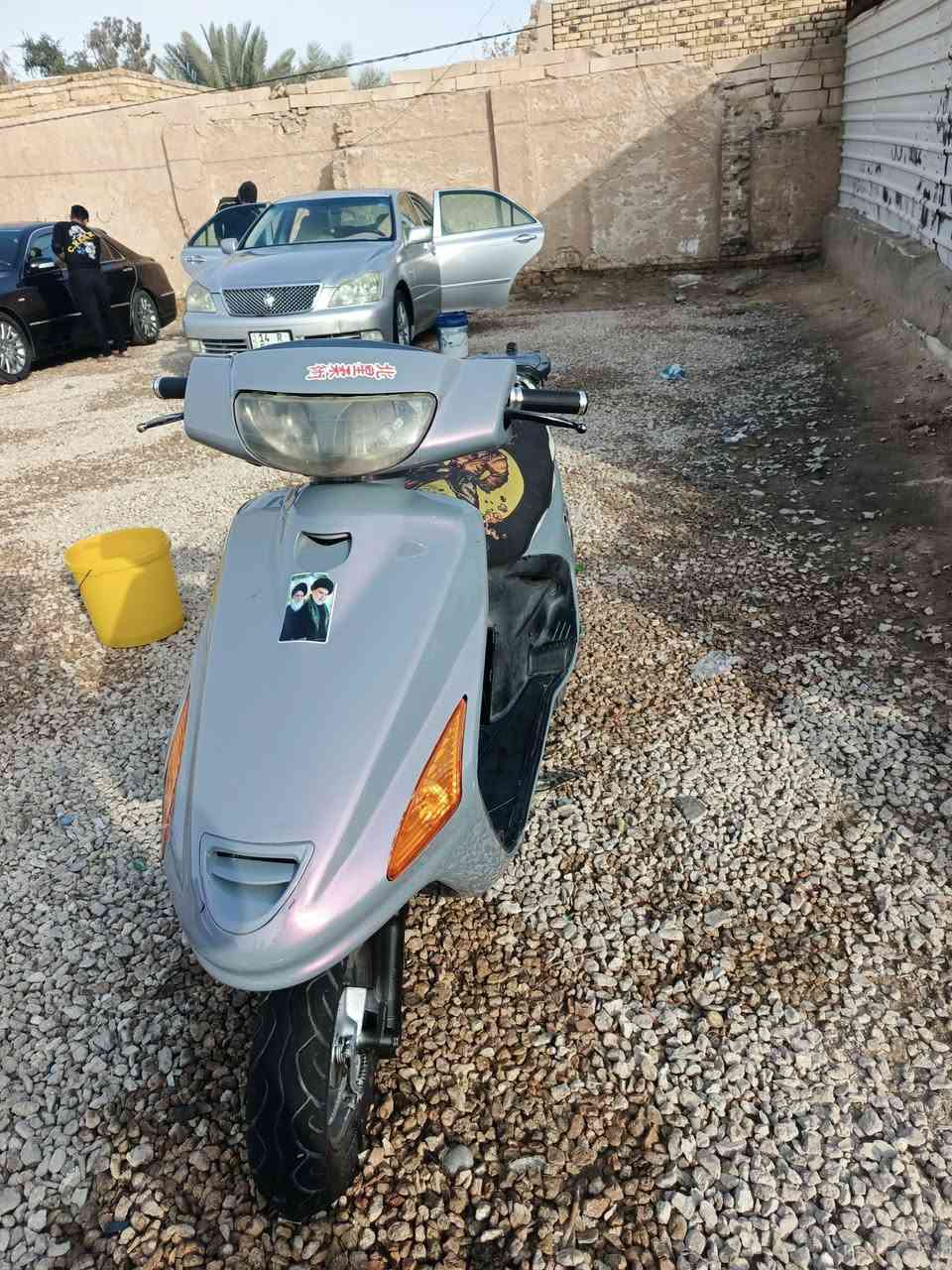 دراجه فراشه لبيع كهربائية كله شغاله دراجه نضيفه على فحص السعر خاص ***********
