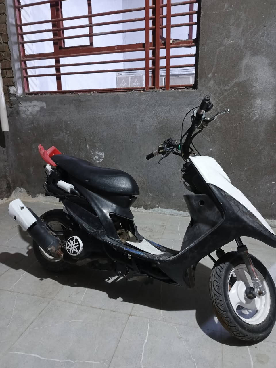 السلام عليكم دراجة ماكس عدلة للبيع تعمير جديد كاملة مكملة نكرة سلف كلشي بيها مبدل جديد غراضها كلها اصلية ماكو تجاري نقصها قبق هندر فقط مكاني الاسكندرية 
رايدها ( 350 ) فقل 
للتواصل الخاص مفتوح وهذا رقمي ***********
