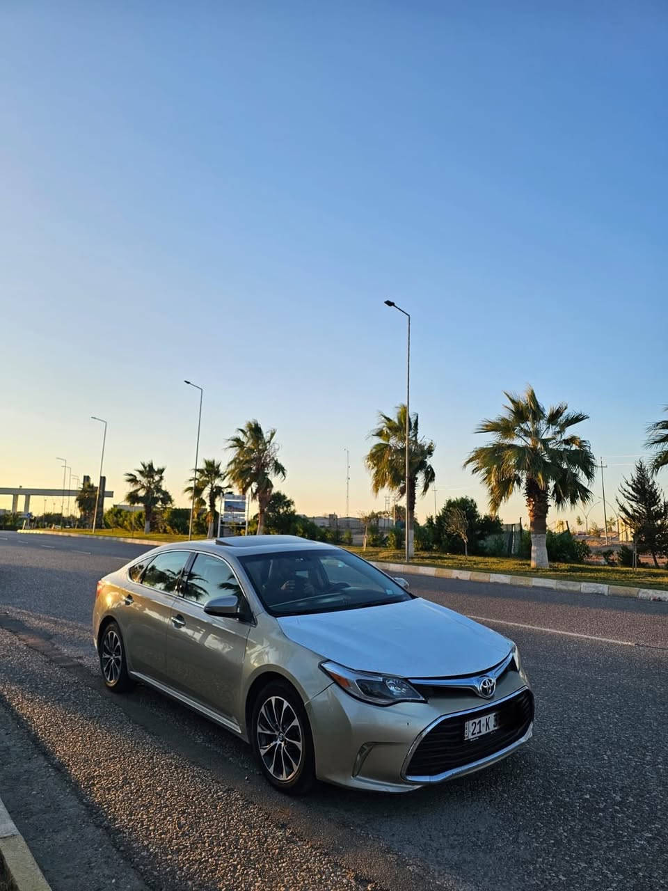 افلون موديل 16موصفات XLEفول لون ذهبي مميز
داخل اصفر ملكي صاج 
ضرر جاملغ بنيد كما واضح بالصور 
محرك كير شرط بدون فتح بدون عيب
بصمه دخول ذكي
تحكم ستيرن شفتات
فتحة سقف 
رادار نقطه عمياء 
شحن مبايل لاسلكي
ايكو اسبورت نورمال
تبريد لمس 3 قطع
مرايا قلاب 
كشن جلد هيتر 
رقم سليمانيه جديد
هزه جديد جاهزه 
سعر جدا مناسب 167
شراي اتصل ***********/***********
مكان كركوك غير متواجد علفيس
مراوس سيارات شمال حسب القناعة
