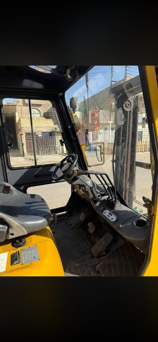 يا الله
سلام عليكم رافعه تيسي أم موديل ١٥

3طن 

‏3حركات  رقم أربيل  مكفوله كفاله عامه  

مكان بغداد حي جهاد  رقم لاتصال ***********
