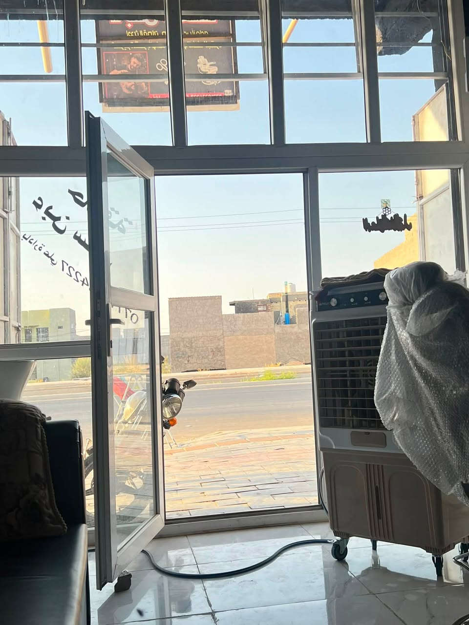 سلام عليكم  موجود كرسي حلاقه  فترة الزيارة مكان طويريج ام الهوى الحاب  يعرف تفاصيل يتصل وبي خير ويدلل ***********
