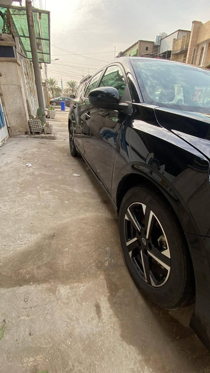 السلام عليكم ورحمة الله وبركاته
نيسان سنترا موديل :2024 مواصفات SV 

ماشيه ٢٧ الف ممشى امريكا فقط
 سياره كلش جديده

دخول جديد مصلحه وكامله بدون رقم تترقم با اسم المشتري مباشر تترقم كل المحافظات 
 
حجم المحرك : 2.0L المرغوب ( 4,سلندر ) 

 الضرر البنيد صبغ فقط كلة ع وضع الشركة 
المواصفات : ‏‎
بصمة ابواب 
‏‎بصمة تشغيل 
‏‎شاشة كبير كار بلي ‎
رادار امامي (تحديد مسار)
كاميرا اماميه و خلفية
‏‎رادار جانبي (نقاط عمياء)
‏‎رادار خلفي (التحذير من الاصطدام) 
نظام : Eco
تحكيم ستيرين
ويل كروم وتخى تاير  جديد

السعر ١٣٣ وبيهه مجال 
***********
بغداد البنوك
