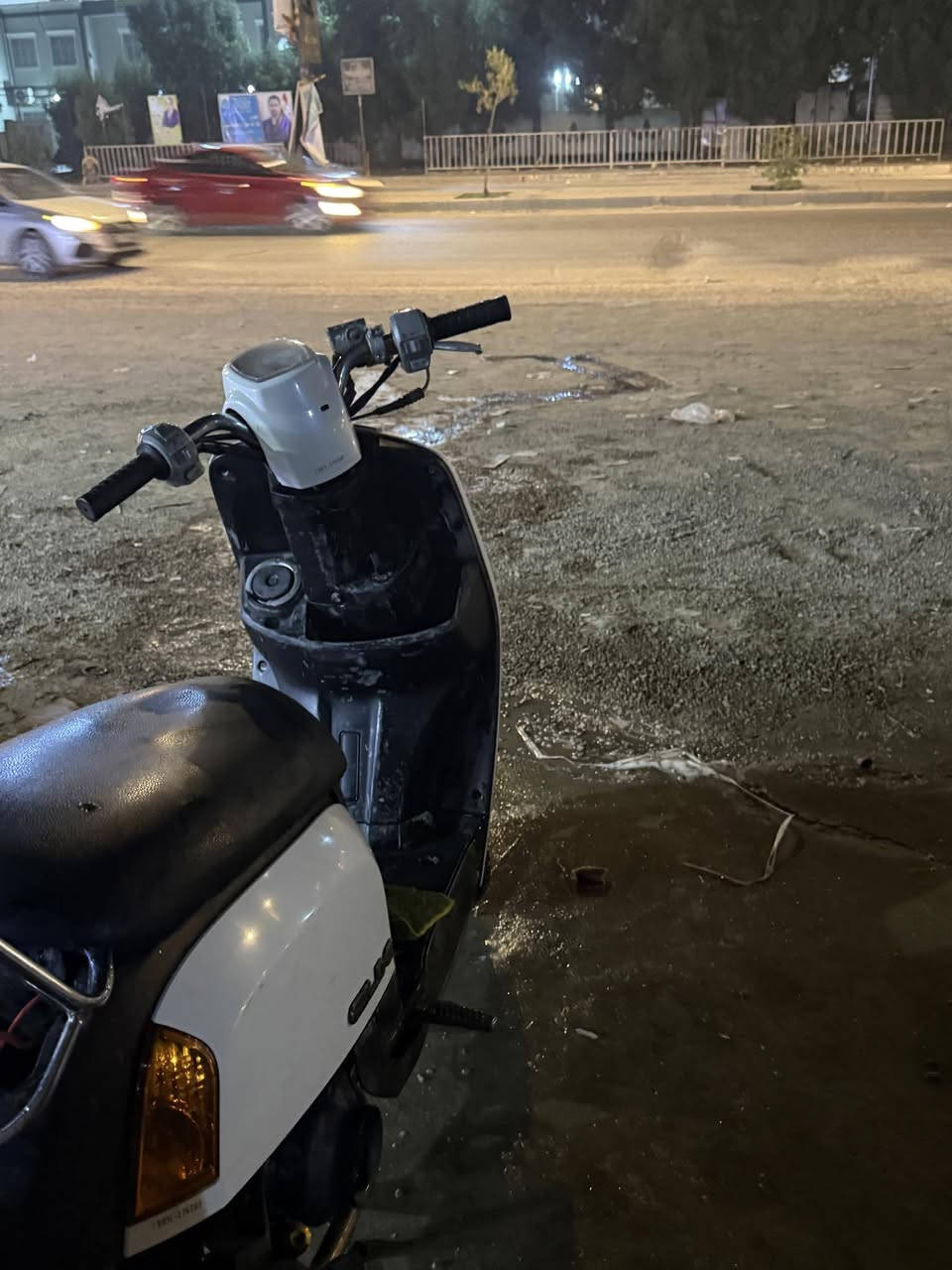 السلام عليكم بوليس بيضه ما مفتوحه للبيع 500,000 حله شارع جسر ثوره***********
