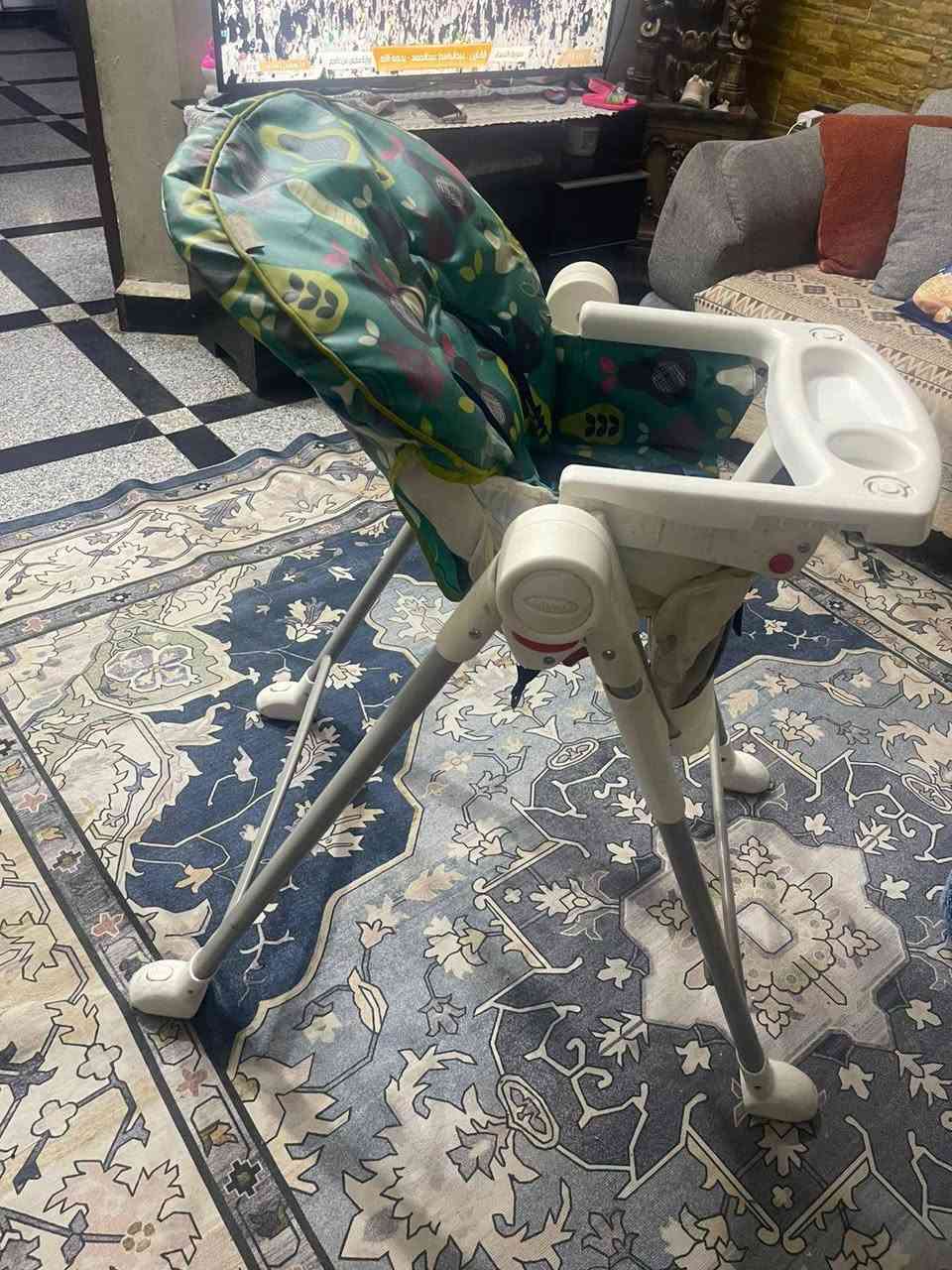 السلام عليكم غراض للبيع كلش نضاف وحدد الله شاهد وماركه 
كرسي طعام أطفال مابيه شي كلش نضيف استعمال جدا قليل
كرسي سيارة جديد كلش ولا مستعمل سعرهن 150 بيهن مجال قليل جدا لأن الله شاهد جدد
كريكوت جديد ماركه جوي// بغداد / حي الجهاد ***********
