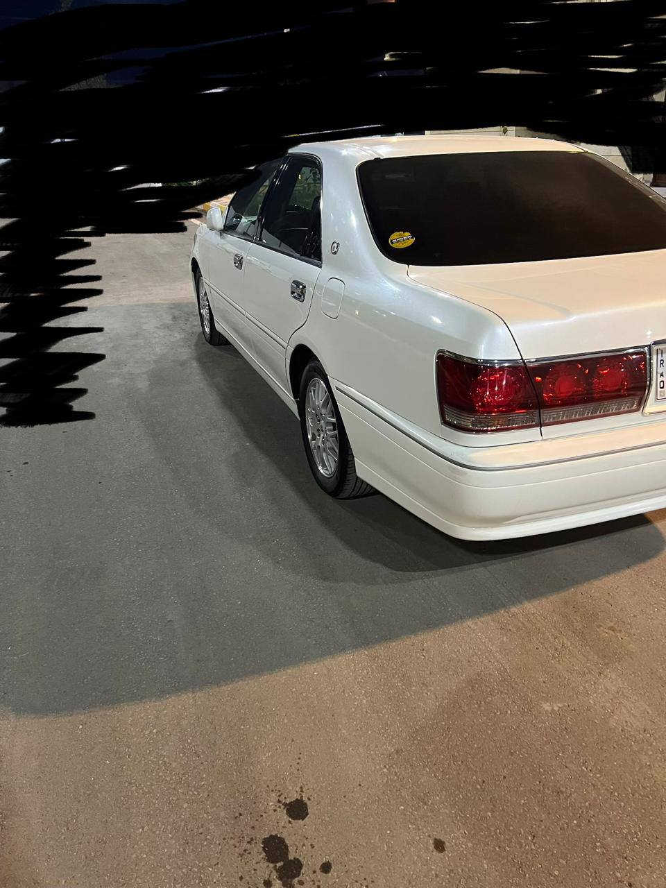 ملكه ابيض صدفي كرستال اصل شاصي 75 دي فور الكبير كفاله عامه من الگص والصبغ  ودحجه وزلغ  جديده على وضع الشركه السعر77 وبيه مجال  نا صريه مركز   اتصال متوفر واتساب  ***********
