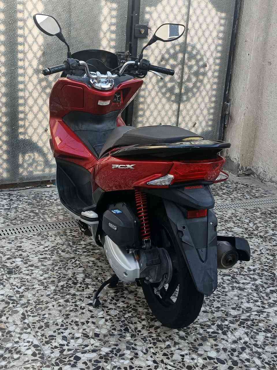 سلام عليكم بي سي إكس جيل الثاني
وارد ياباني جي إف دراجه بحالت الوكالة فول نضافه
خمسينيه دبل خلفي أحمر فج احمر ماشيه 40الف 
حساس زدحام ستان حساس درجه خير من الله 
سكن بغداد حي النصر   ***********
