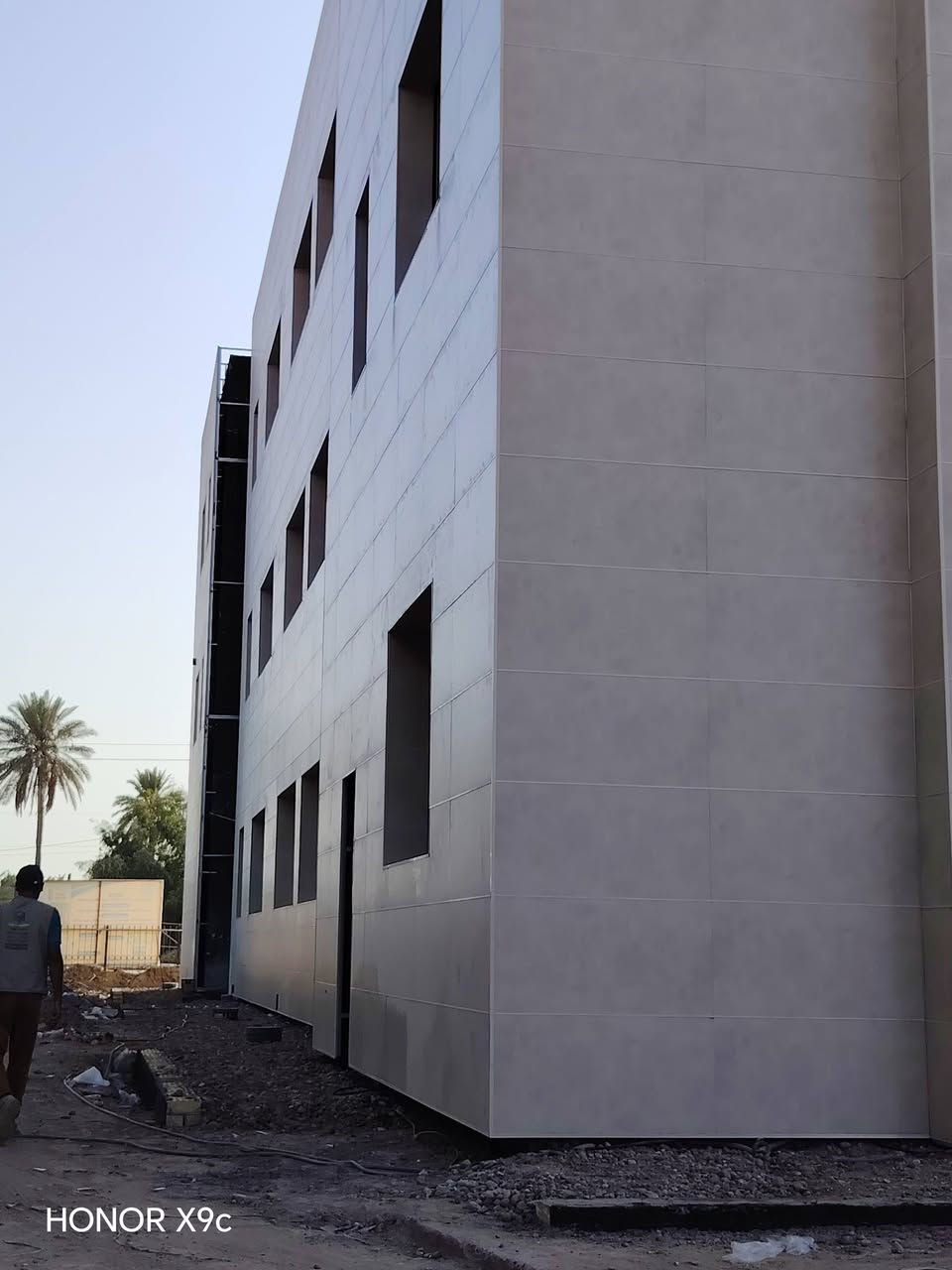 نقدم لكم أفضل خدمات الكهرباء الحديثة للبيوت والمشاريع:
🏠 تأسيس كهرباء جديد كامل
💡 إنارة حديثة (سبوت لايت + بروفايل ديكور)
🔧 صيانة وإصلاح الأعطال الكهربائية
⚡ فحص وتعديل الشبكات الكهربائية
🏡 شغل نظيف وسريع وبأسعار مناسبة
📍 نغطي جميع المناطق
📞 للحجز والاستفسار: ***********
