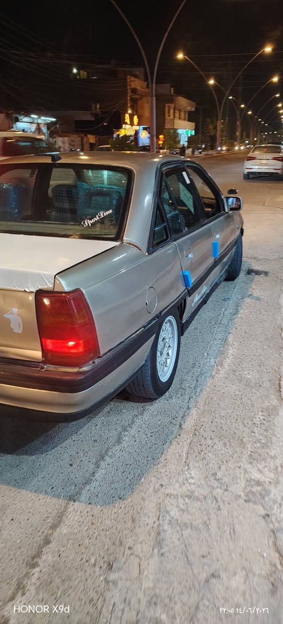 السلام عليكم أوبل أوميكا موديل 93 رقم أنبار كير أوتو محرك 2000 بلاد صبغ عام جماليه بدون حادث كير محرك صدر كهرباء كله كفاله شرط تحويل وكاله ماكو للبيع أو مراوس حسب القناعه سعر 35 بيه مجال مكاني رمادي التأميم الاتصال علئ رقم ***********
