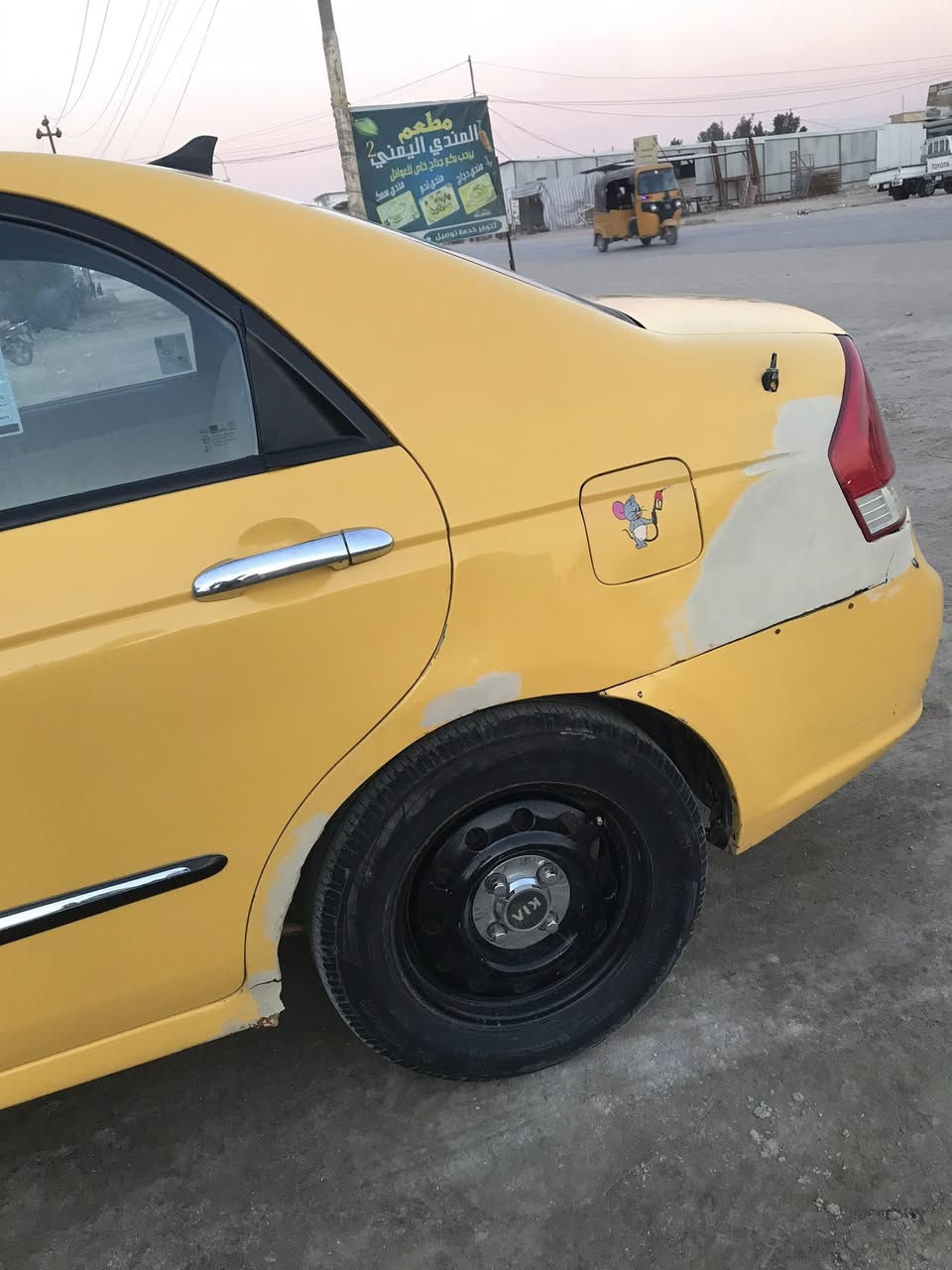 السلام عليكم 
اسبكترا 2009
كير عادي 
حادث :باب الصدر والخلفية والجاملغ الخلفي كما موضح بالصور 
سيارة جاهزة رقم بغداد انكليزي سنوية صالحة لل2030
مصفرة هيئة وغرامات 
السعر :64 وبيها مجال 
العنوان بابل 
للاستفسار: ***********
