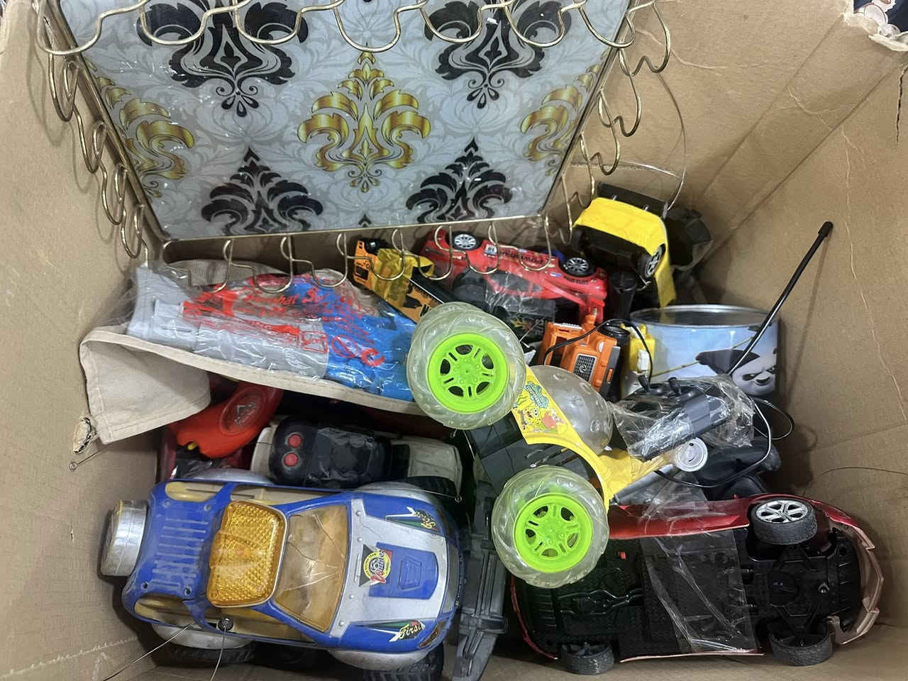 بيع مستعجل العاب مستعملة سعر ٣٥ مع صندوق ملاعيب ماريده مكاني دورة


**إذا كنت صاحب هذا الإعلان وتريد حذفه لأي سبب، رجاءا أرسل رسالة إلى الدعم الفني**